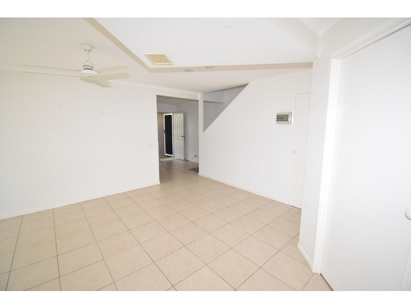 2/22 Orealla Cres, Sunrise Beach QLD 4567