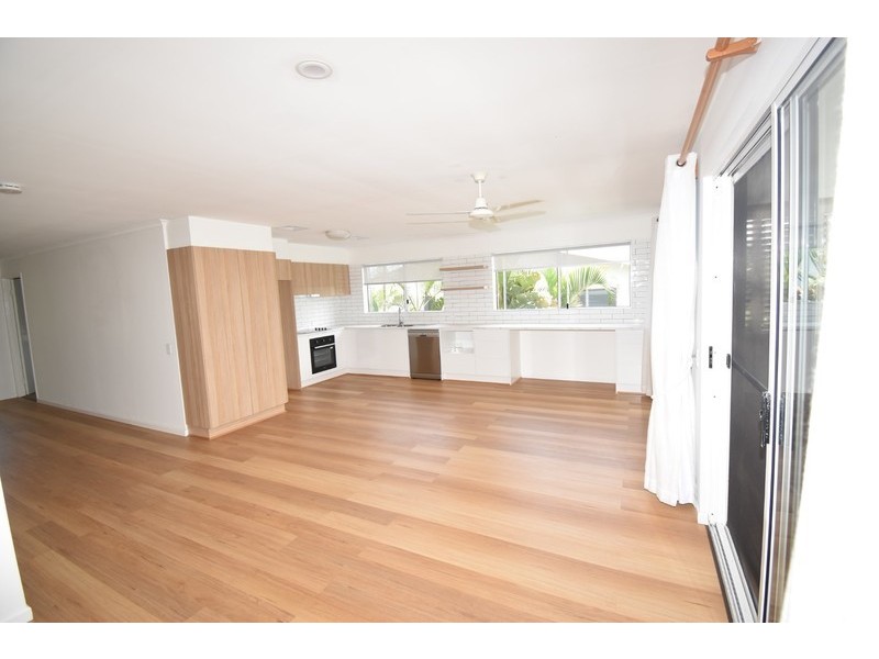 2/22 Orealla Cres, Sunrise Beach QLD 4567