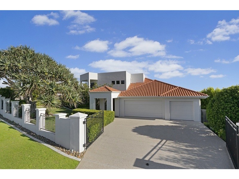 44 Driftwood Drive, Castaways Beach QLD 4567