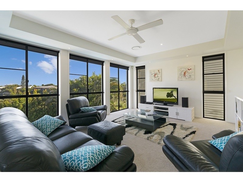 44 Driftwood Drive, Castaways Beach QLD 4567