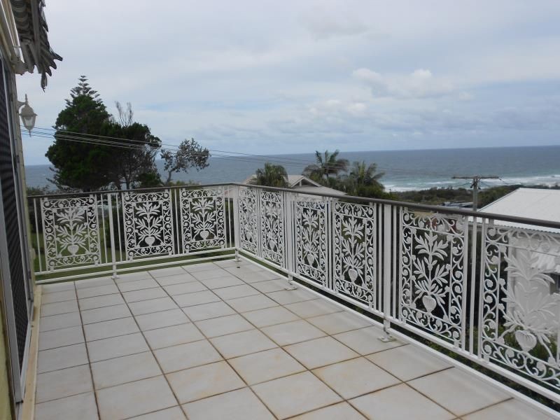 42 Pelican St, Peregian Beach QLD 4573