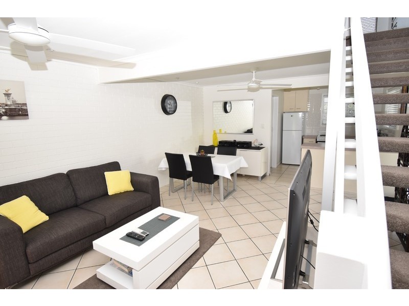 5/143 Gympie Tce, Noosaville QLD 4566