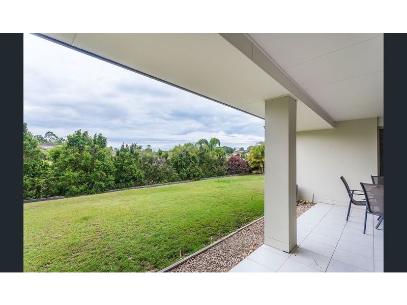 1 Moreton Crt, Southside QLD 4570