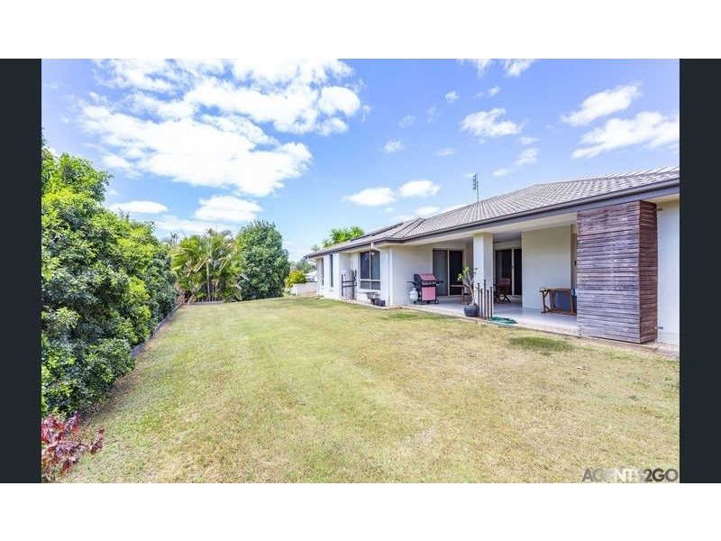 1 Moreton Crt, Southside QLD 4570