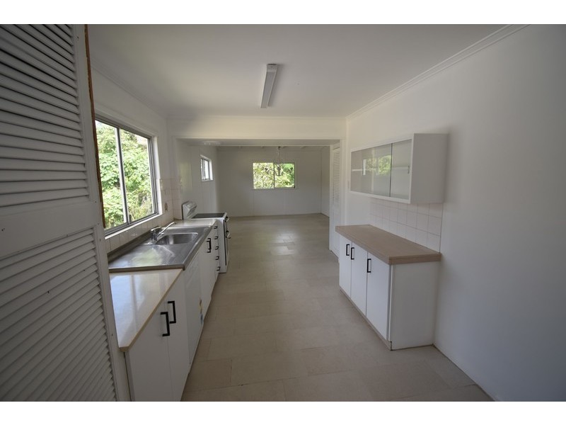 35 Pacific Ave, Sunshine Beach QLD 4567