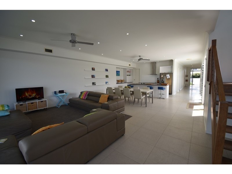 12 Mermaid Quay, Noosa Waters QLD 4566