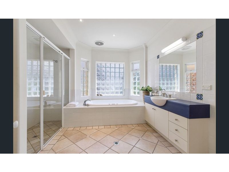 4 Enterprise Street, Sunshine Beach QLD 4567