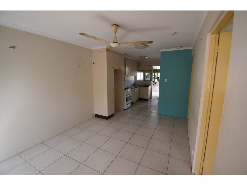 1/15 Russell St, Noosaville QLD 4566