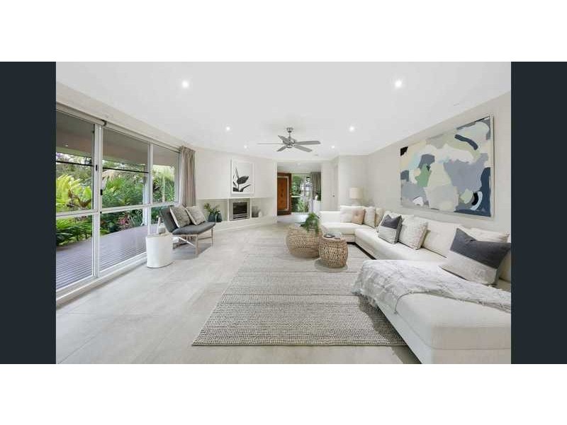 33 Kingsgate Drive, Tinbeerwah QLD 4563