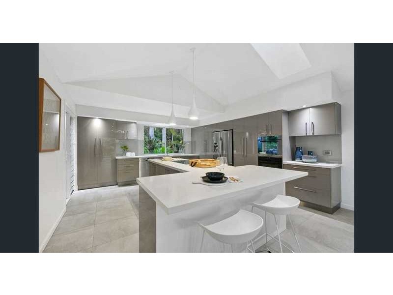 33 Kingsgate Drive, Tinbeerwah QLD 4563
