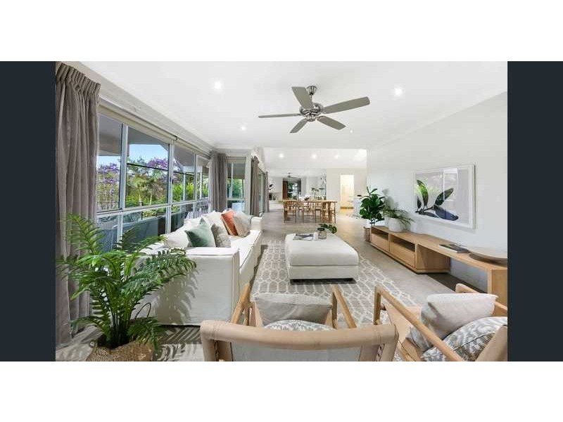 33 Kingsgate Drive, Tinbeerwah QLD 4563