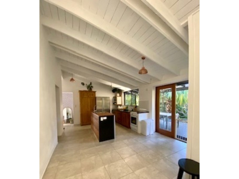 27 Toulambi St, Noosa Heads QLD 4567