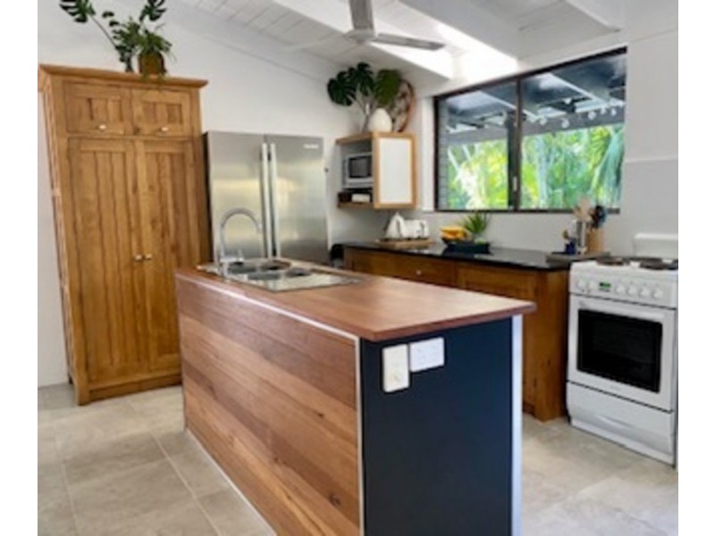 27 Toulambi St, Noosa Heads QLD 4567