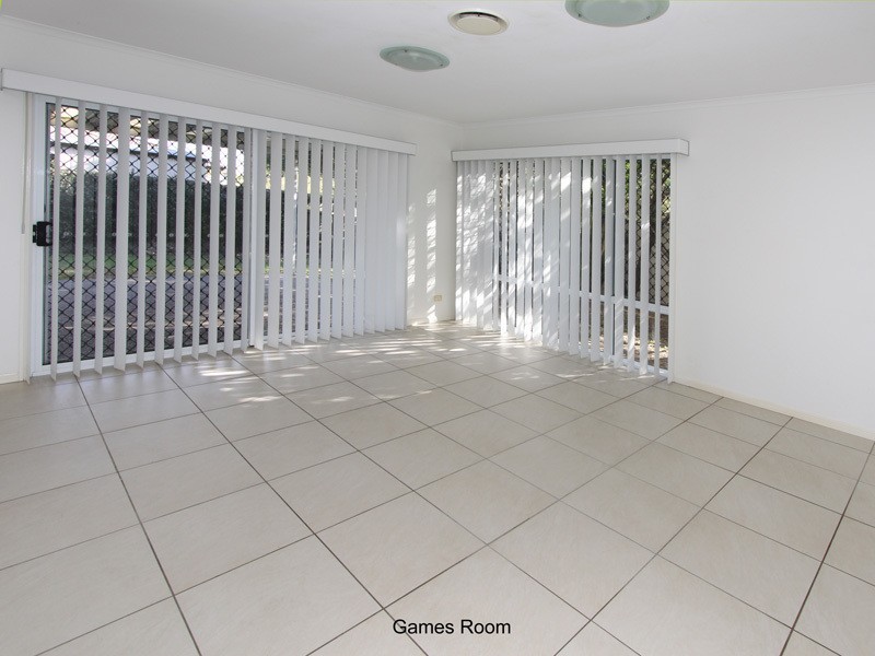 12 Little Mountain Drive, Little Mountain QLD 4551