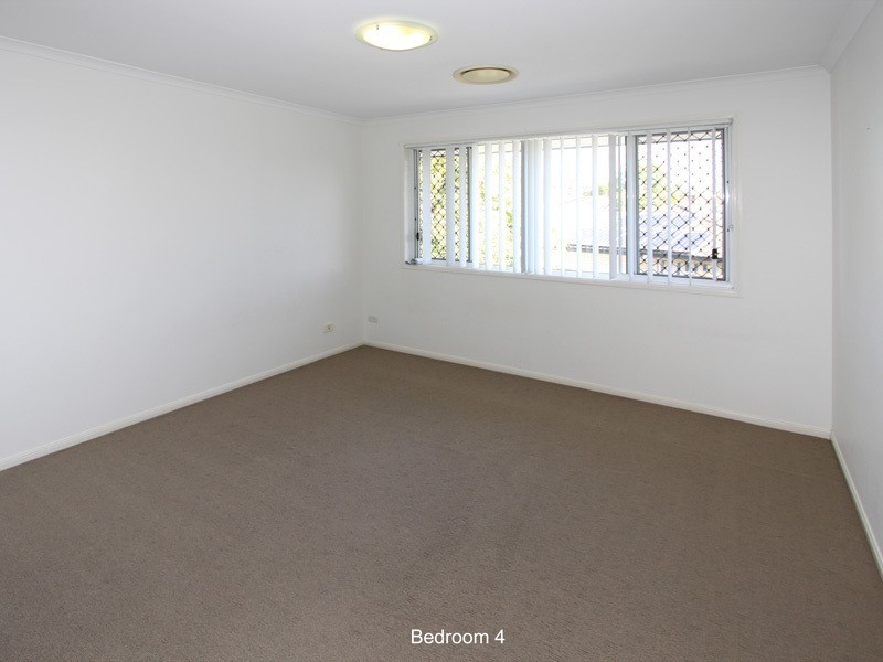 12 Little Mountain Dr, Little Mountain QLD 4551