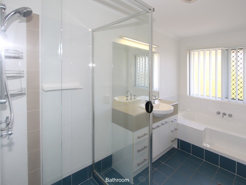 12 Little Mountain Dr, Little Mountain QLD 4551