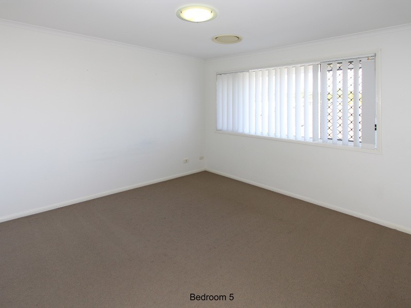 12 Little Mountain Dr, Little Mountain QLD 4551