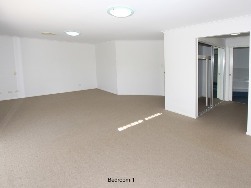 12 Little Mountain Dr, Little Mountain QLD 4551