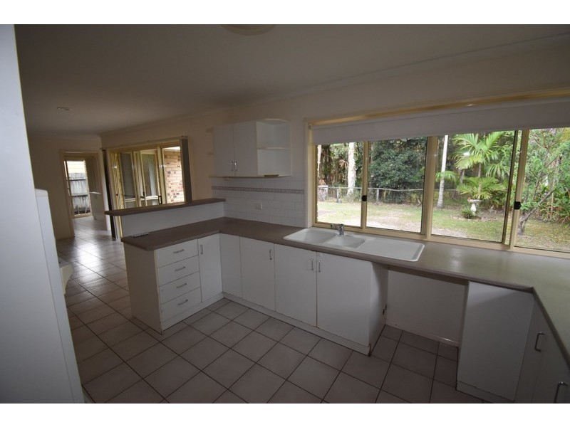13 Tinroo Place, Tewantin QLD 4565