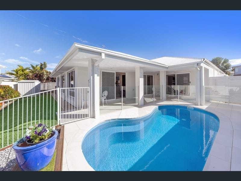 24 Regatta Circ, Noosaville QLD 4566