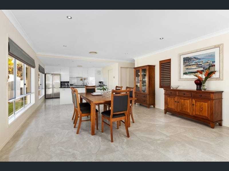 24 Regatta Circ, Noosaville QLD 4566