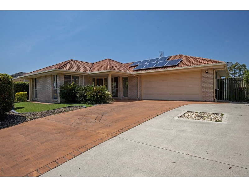 10 Lang Street, Pelican Waters QLD 4551