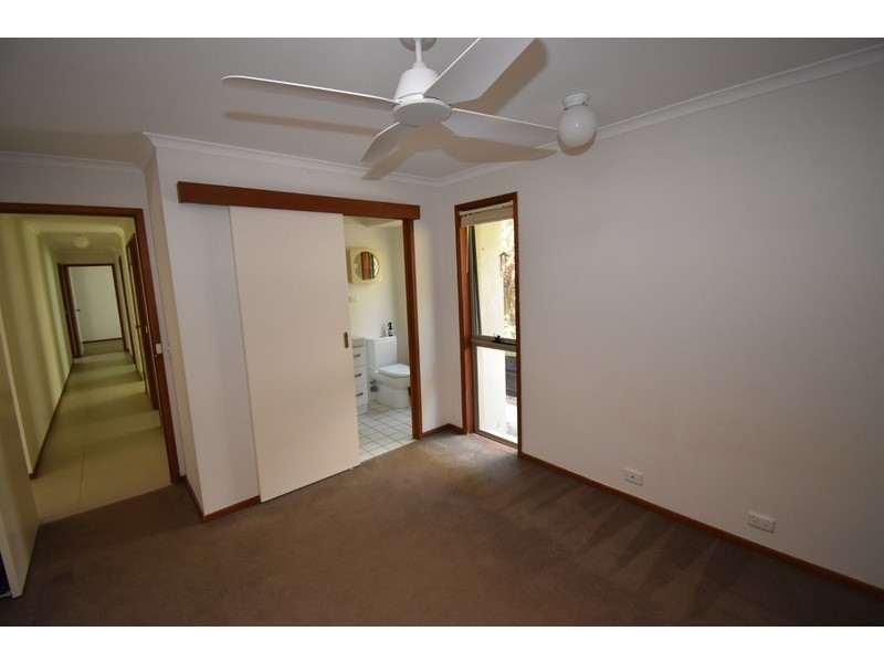 24 Wavecrest Ave, Castaways Beach QLD 4567