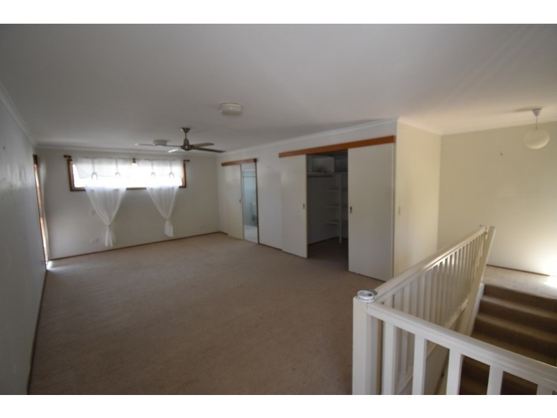 24 Wavecrest Ave, Castaways Beach QLD 4567