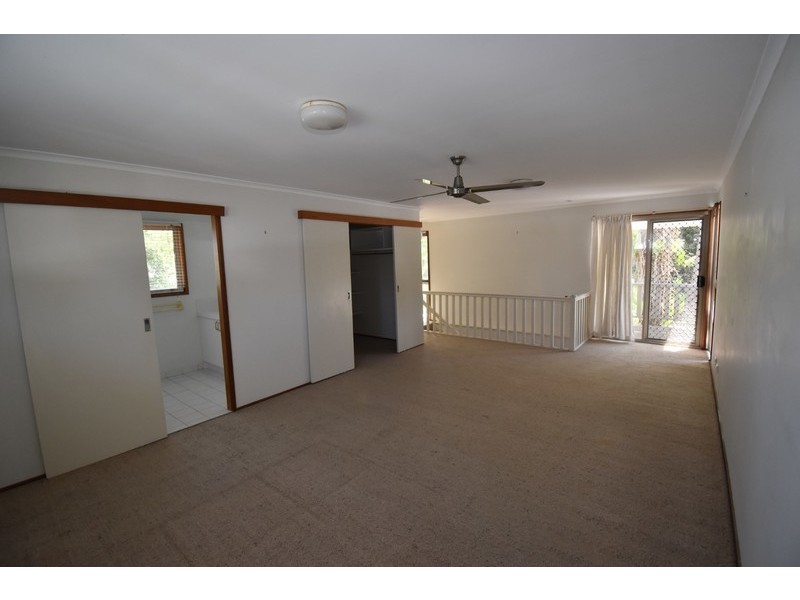 24 Wavecrest Ave, Castaways Beach QLD 4567