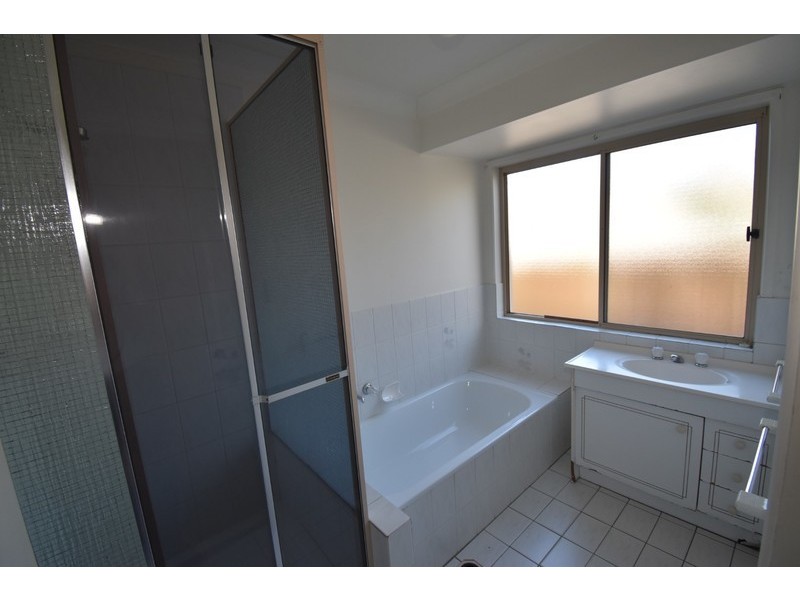 23 Dame Patti Drve, Sunrise Beach QLD 4567