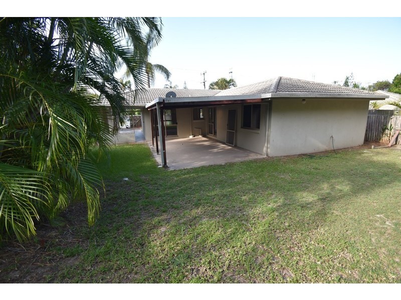 23 Dame Patti Drve, Sunrise Beach QLD 4567