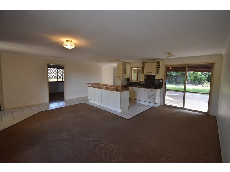 23 Dame Patti Drve, Sunrise Beach QLD 4567