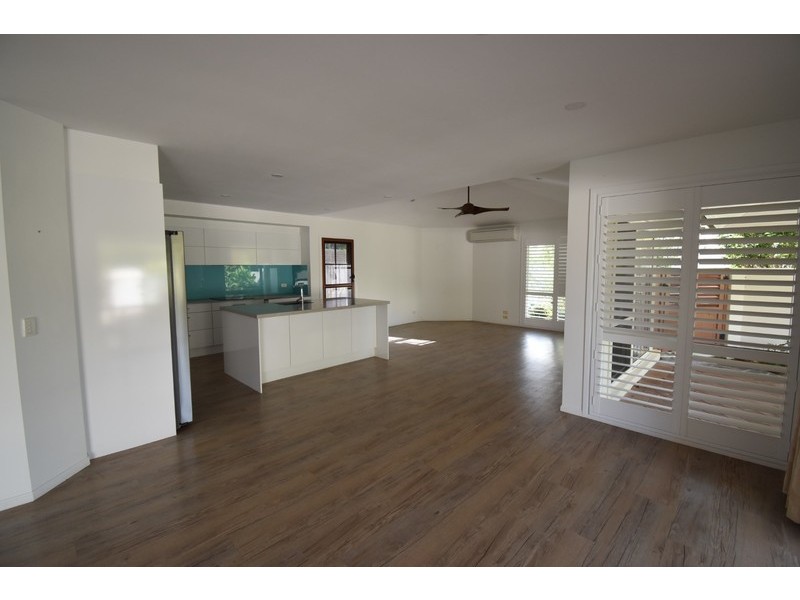 2 Seagull Crt, Noosa Waters QLD 4566
