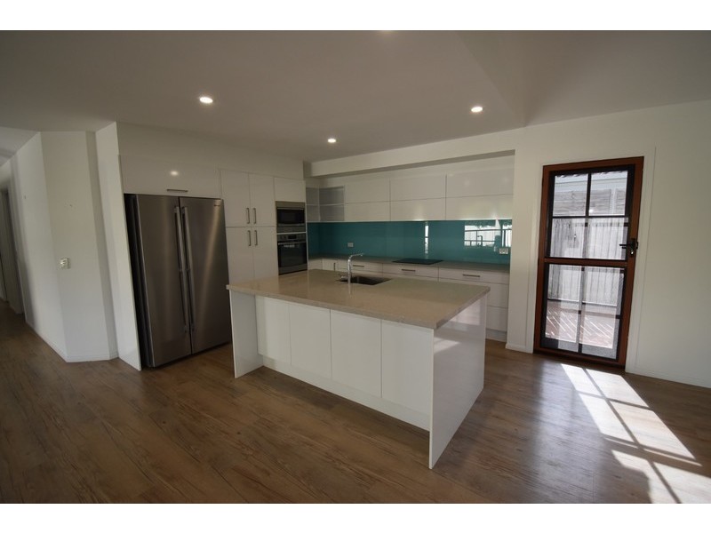 2 Seagull Crt, Noosa Waters QLD 4566