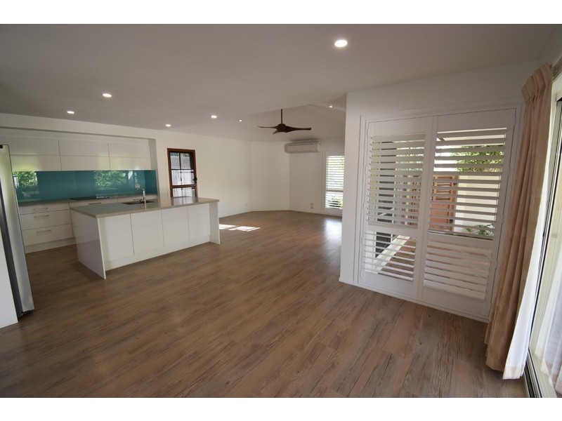 2 Seagull Crt, Noosa Waters QLD 4566