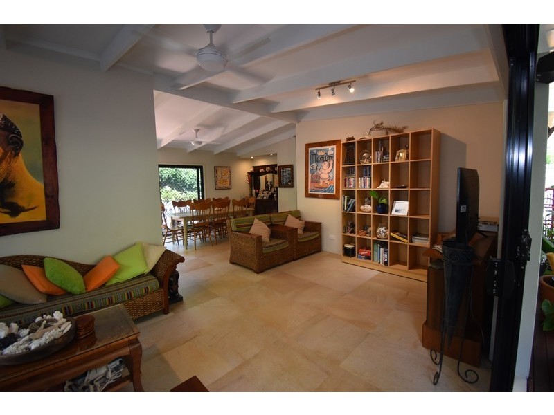 1 Lunar Cres, Noosa Heads QLD 4567