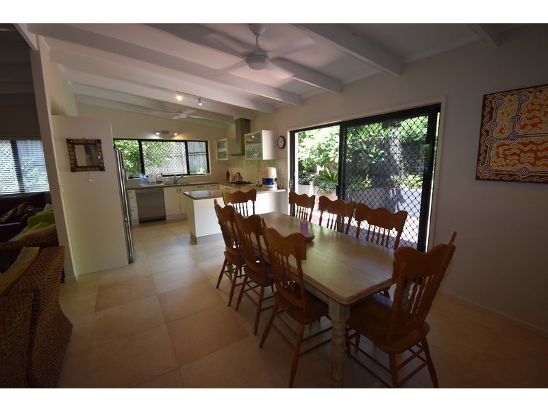 1 Lunar Cres, Noosa Heads QLD 4567