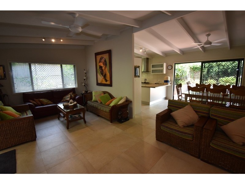 1 Lunar Cres, Noosa Heads QLD 4567