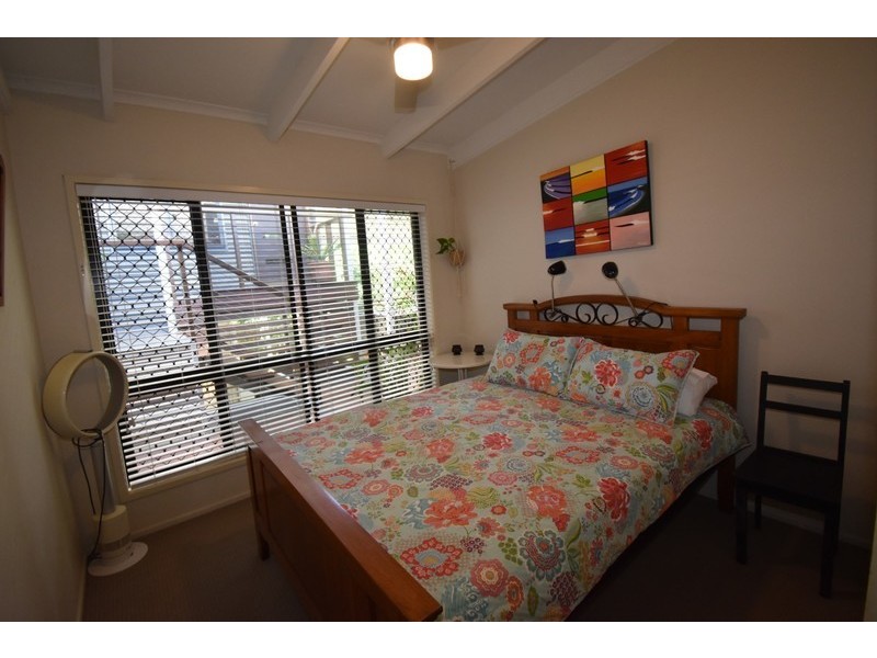 1 Lunar Cres, Noosa Heads QLD 4567