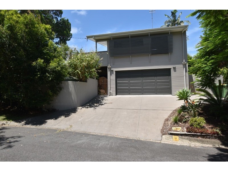 1 Lunar Cres, Noosa Heads QLD 4567