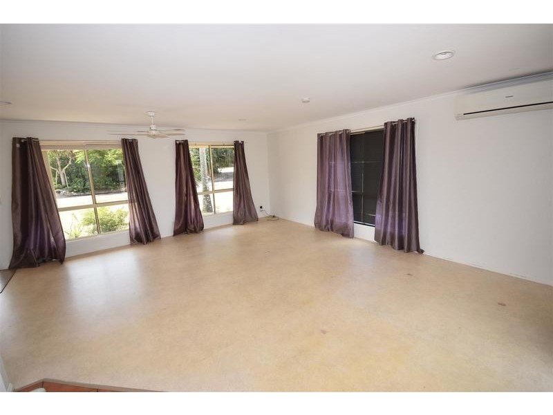 1 Hawley Court, Sunrise Beach QLD 4567