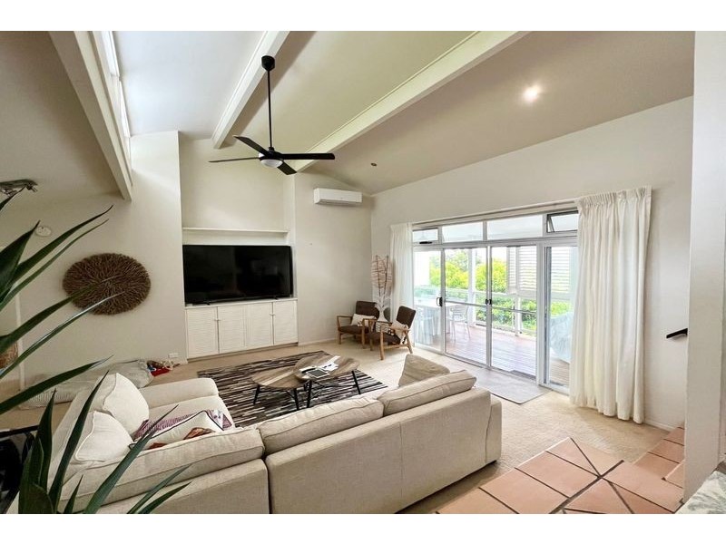 44 Nairana Rest, Noosa Heads QLD 4567