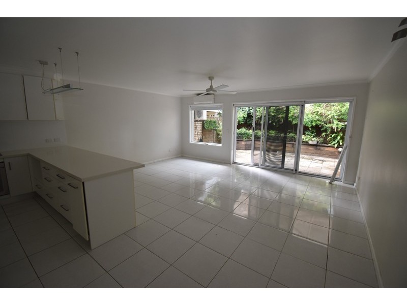 1/15 Solway Drive, Sunshine Beach QLD 4567