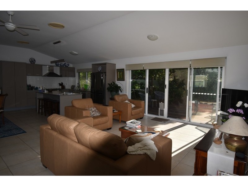 7 Laguna Street, Boreen Point QLD 4565