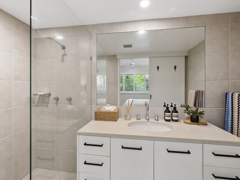 4/5 Tingira Cres, Sunrise Beach QLD 4567