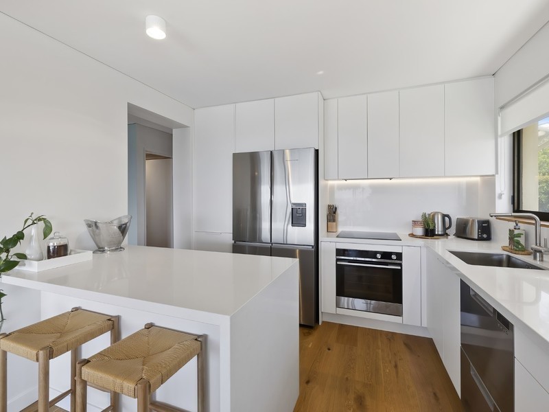 4/5 Tingira Cres, Sunrise Beach QLD 4567