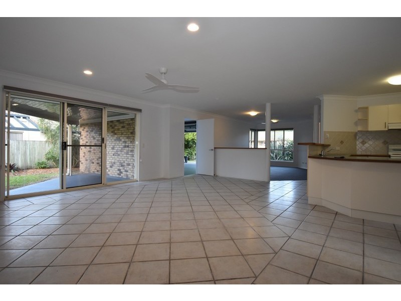 121 Griffith Ave, Tewantin QLD 4565
