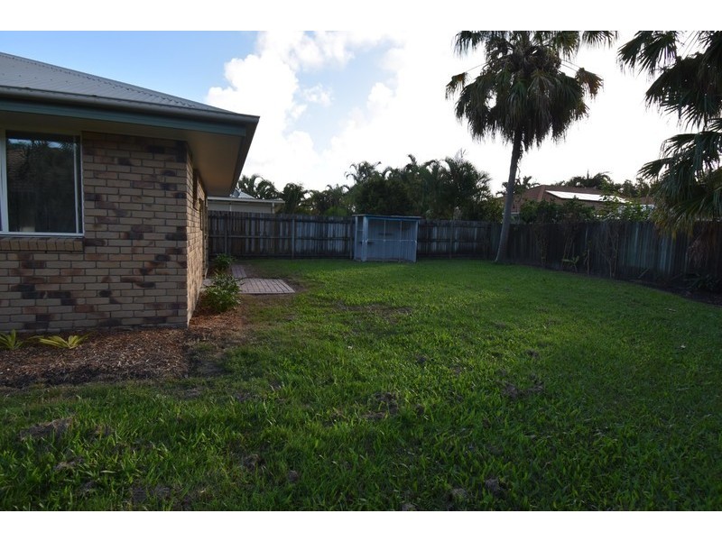 121 Griffith Ave, Tewantin QLD 4565