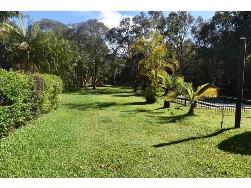 33 Illawarra Dr, Cooroibah QLD 4565