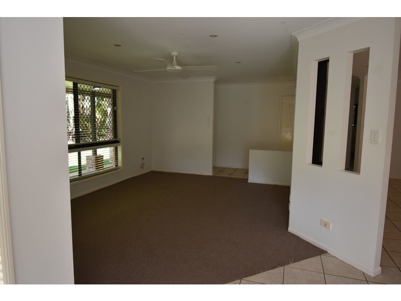 33 Illawarra Dr, Cooroibah QLD 4565